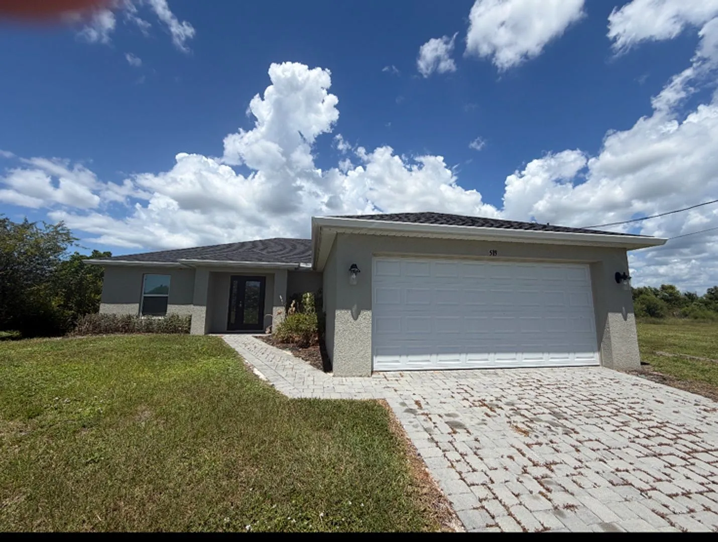 4 bed, 2.0 bath, 1565 sqft, $1,975 — Photo 1