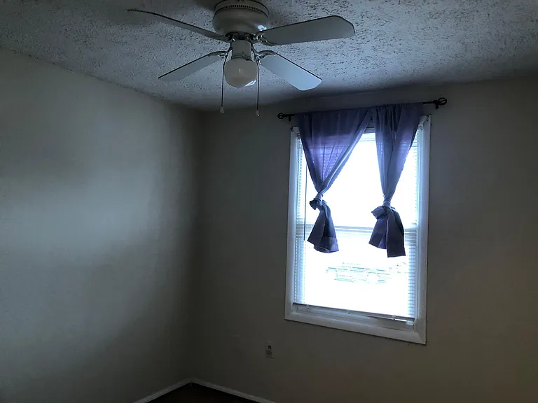 11700 Rosearbor Ct — Photo 16