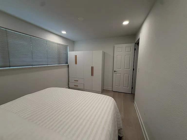 Downstairs full bed