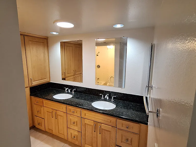 4972 Paseo Segovia — Photo 6