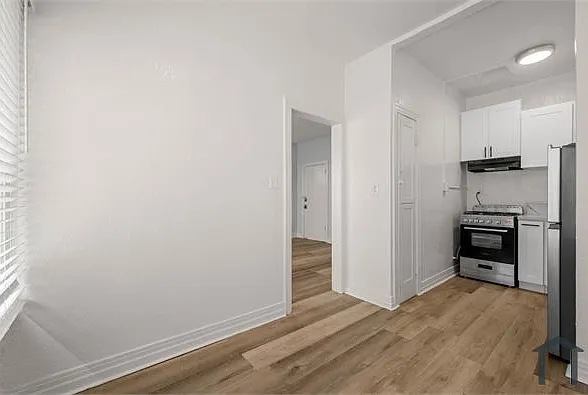Studio, 350 sqft, $1,350 — Photo 4