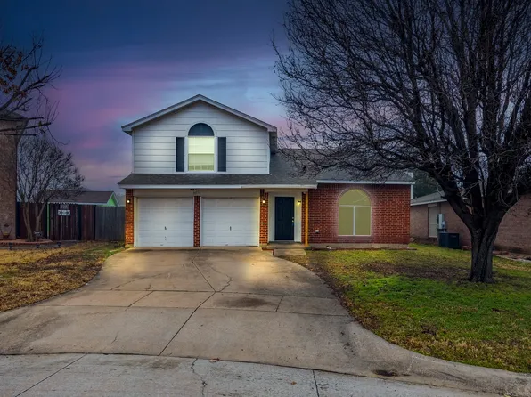 8820 Quarry Cir, Fort Worth, TX 76244