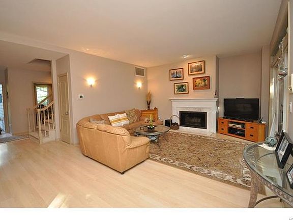4th image of 67 Woodlands Dr