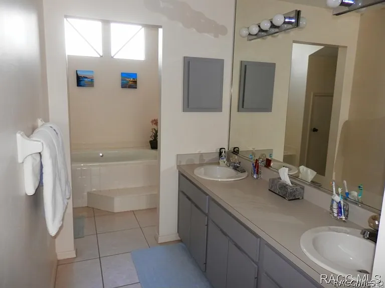 10972 W Cove Harbor Dr — Photo 11