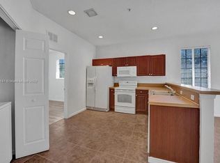 1943 Freeport Ln #1943, West Palm Beach, FL 33404