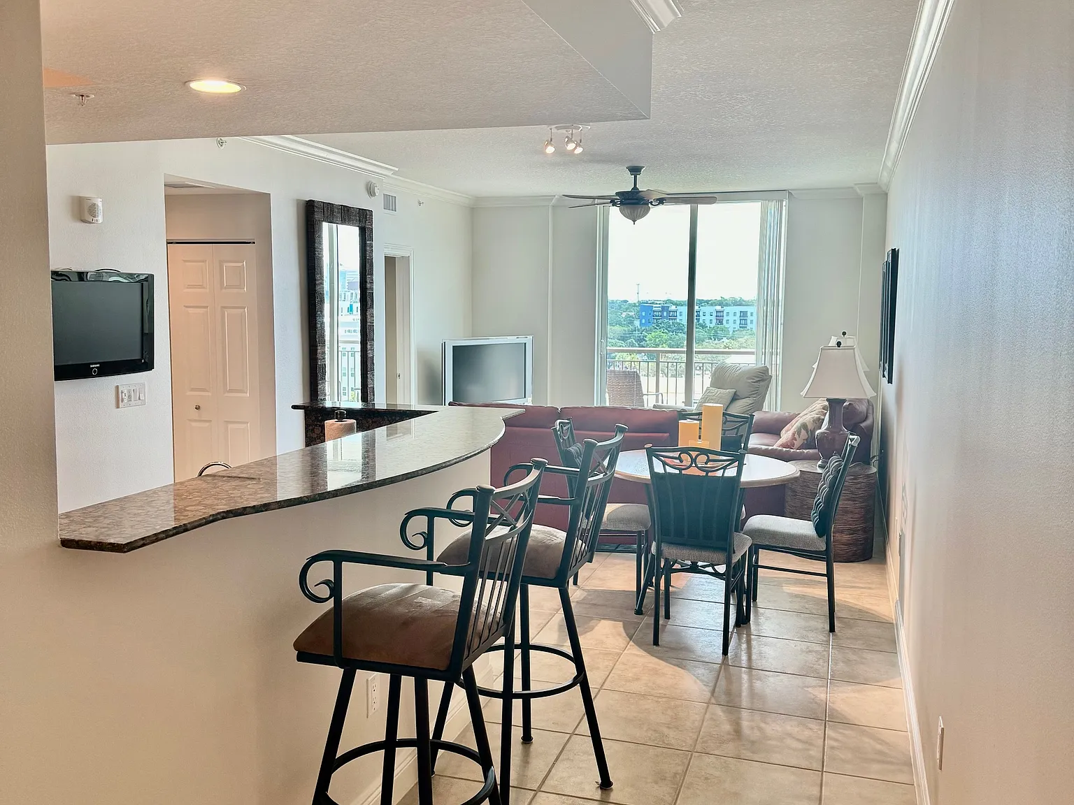 2 bed, 1484 sqft, $4,500 — Photo 4