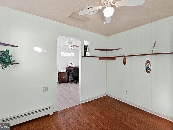 5th image of 219 Chelsea Rd