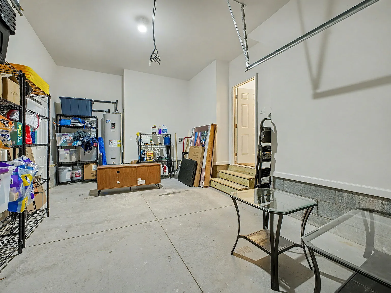3026 Peronne Ave - 1 — Photo 2