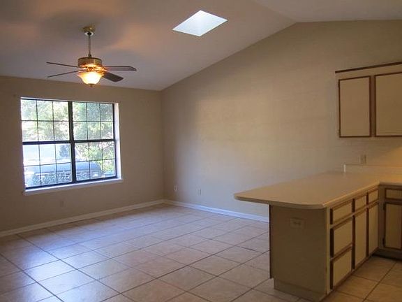2nd image of 1833 Sylvan Ct #A
