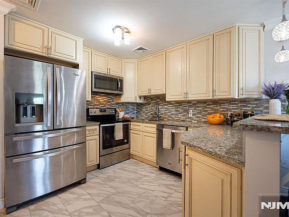 2nd image of 75 Union Street #5B