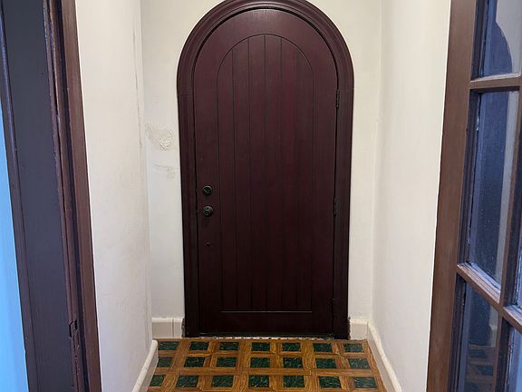 Foyer, Front Door