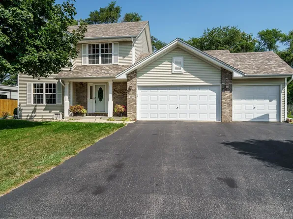 817 Winfield Dr, South Beloit, IL 61080