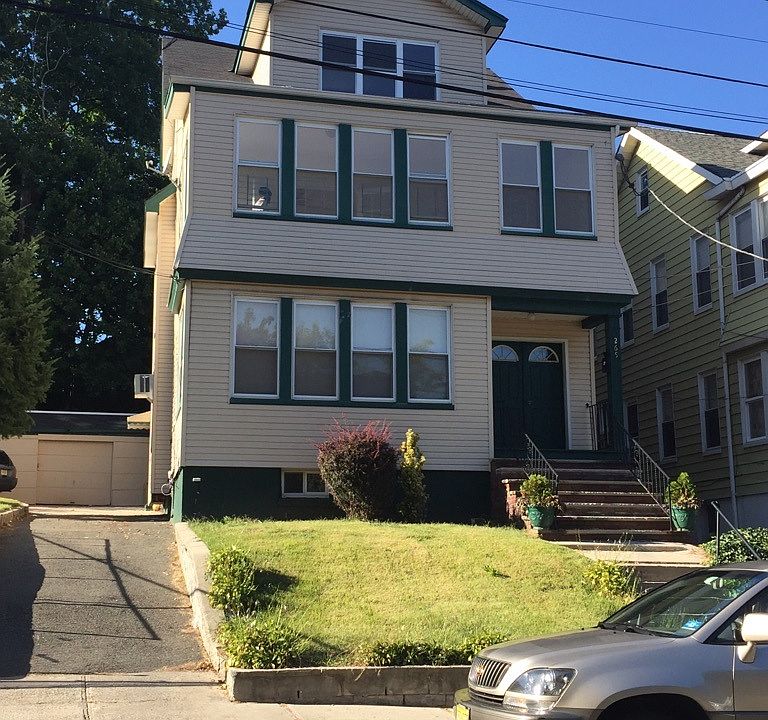 1st image of 269 Lincoln Pl #1