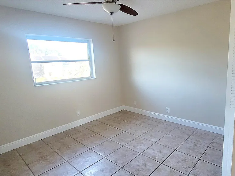 5192 NE 6th Ave #823 — Photo 10