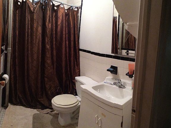2nd image of 1878 A C Powell Blvd APT 26