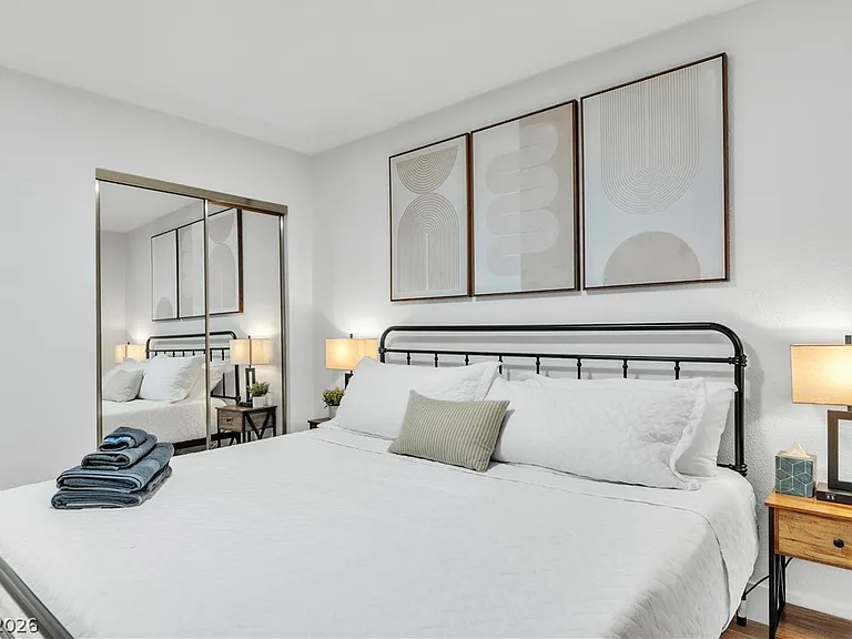 3930 University Center Dr #101 — Photo 31