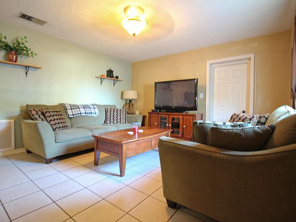 5th image of 1650 Louvre Dr