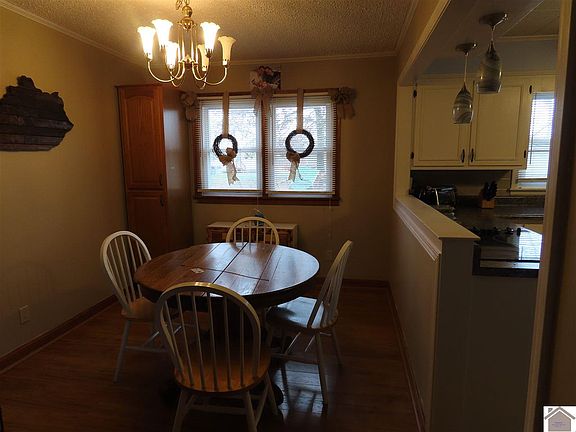 4th image of 1522 West Broadway