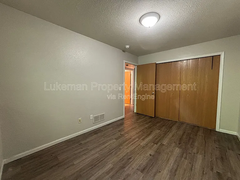 415 S Kendall Ave #403 — Photo 10