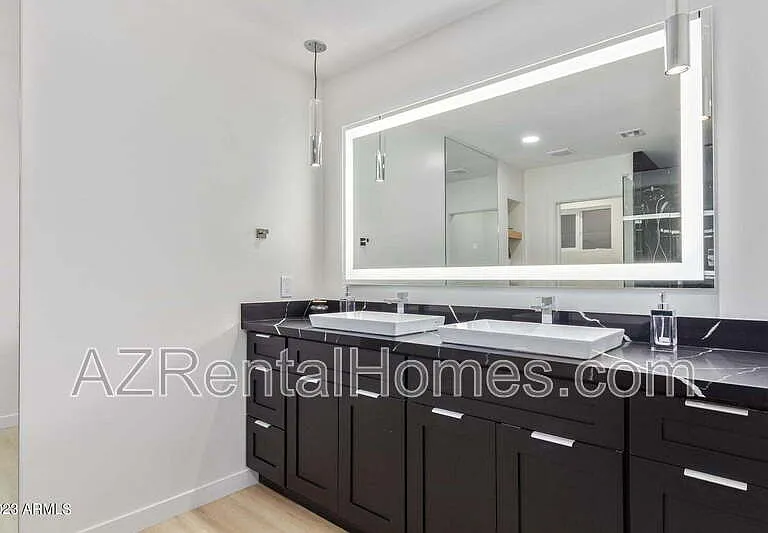 3005 N 81st Pl — Photo 21
