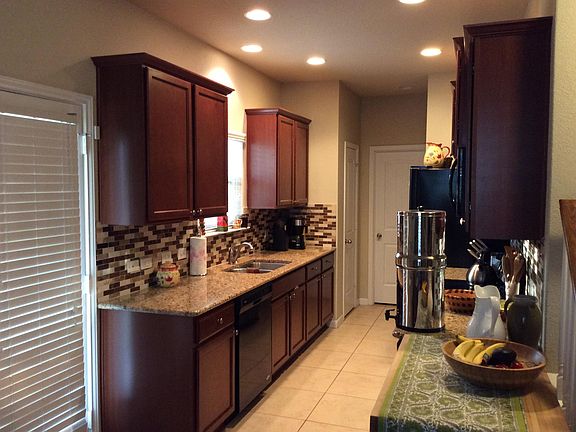 5th image of 2217 Meadow View Dr