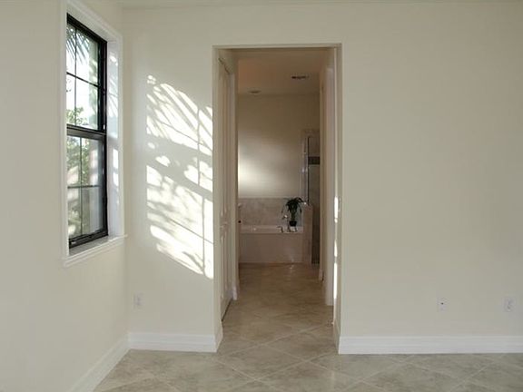 5th image of 803 S Ocean Blvd #803