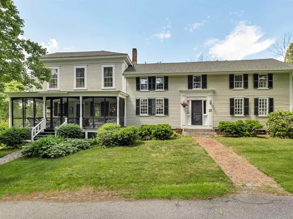 27 Wentworth Avenue, Laconia, NH 03246