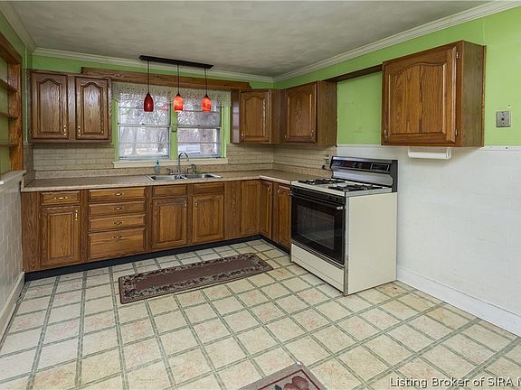 4th image of 590 Lynhurst Drive