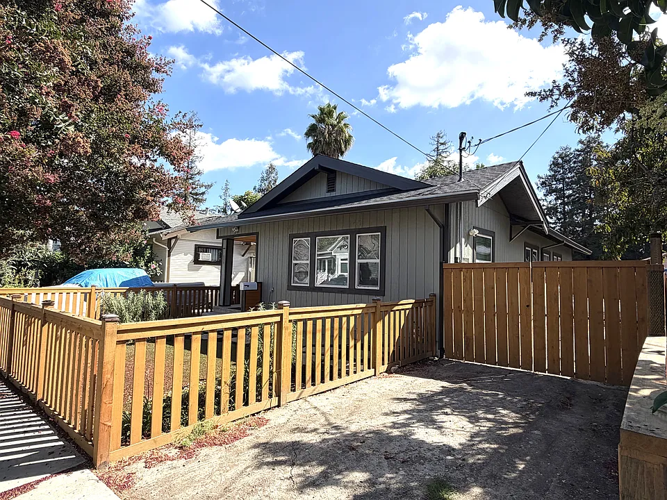 694 Delmas Ave