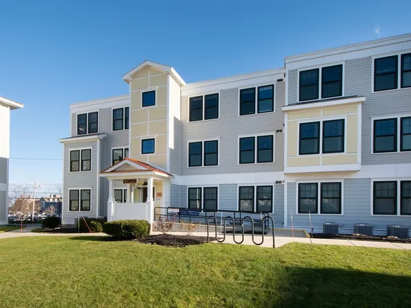 216 Water St #B202, Plymouth, MA 02360