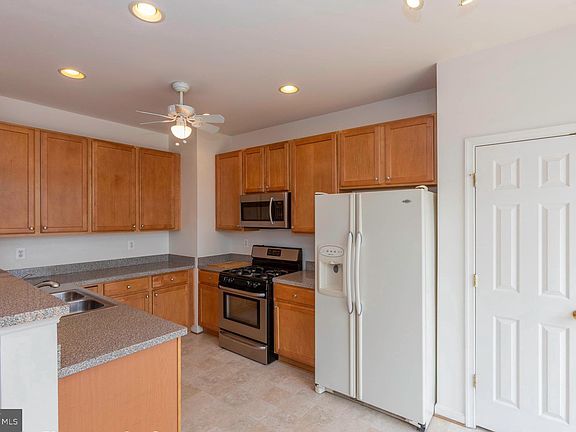 4th image of 104 Mount Perry Dr