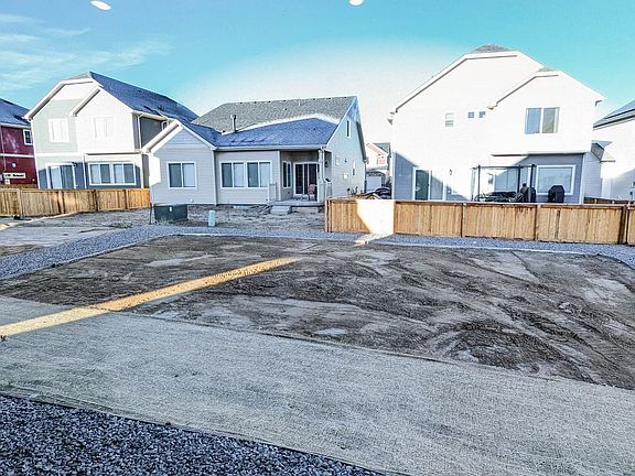 2nd image of 10913 Mobile St