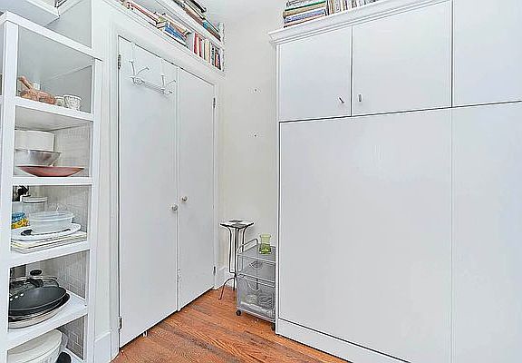 4th image of 724 Amsterdam Ave #4A
