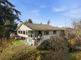 567 Prince Robert Dr, View Royal, BC V9B 1E1