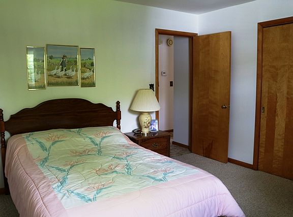 NE Bedroom
