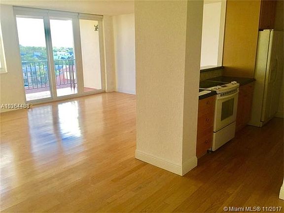 4th image of 2881 NE 33rd Ct Ph F