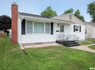 2136 Grove St, Davenport, IA 52804