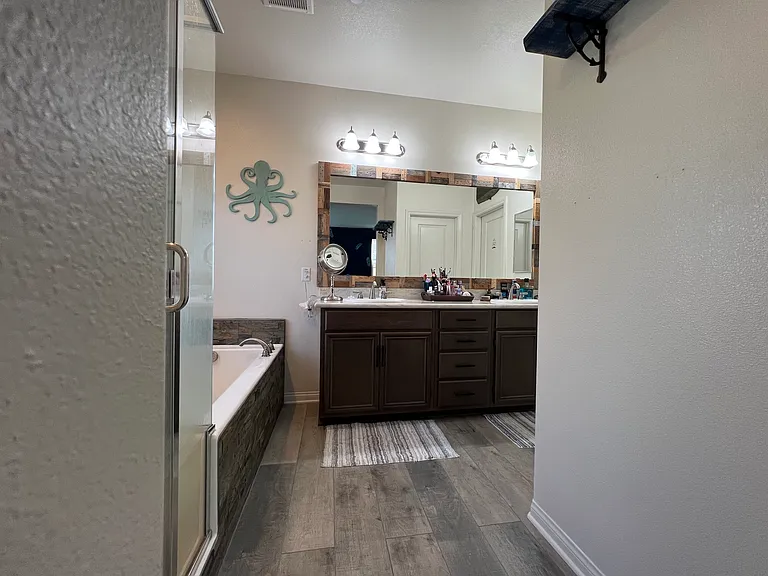 1707 Frangipani Ave — Photo 18