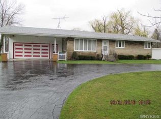285 Frankhauser Rd, Williamsville, NY 14221