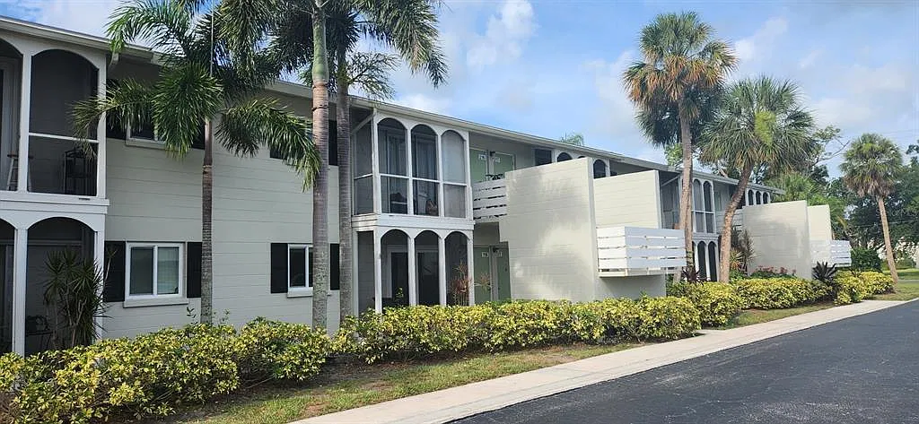 1 bed, 1.0 bath, 552 sqft, $1,550 — Photo 2