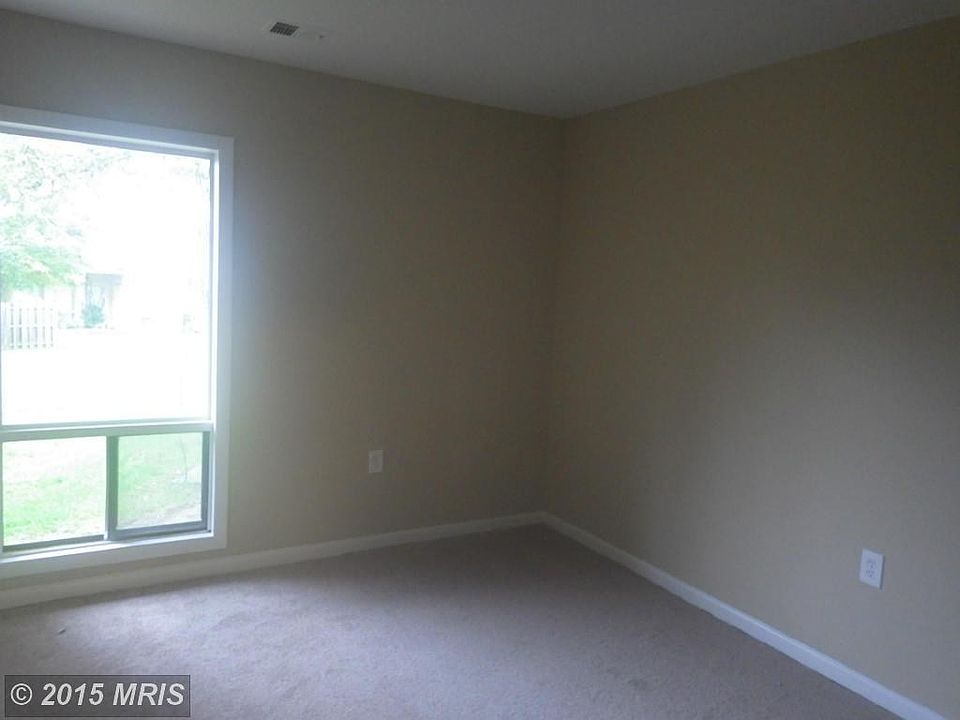 Bedroom (Master)