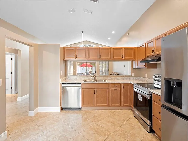 707 Brightview Dr — Photo 4