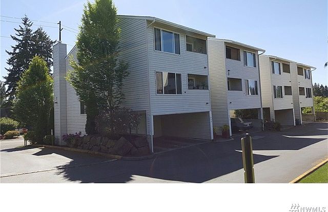 1st image of 20301 19th Ave NE APT 211