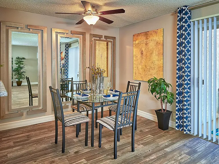 Spacious 1 Bedroom, 1 Bath, 756 Sq Ft