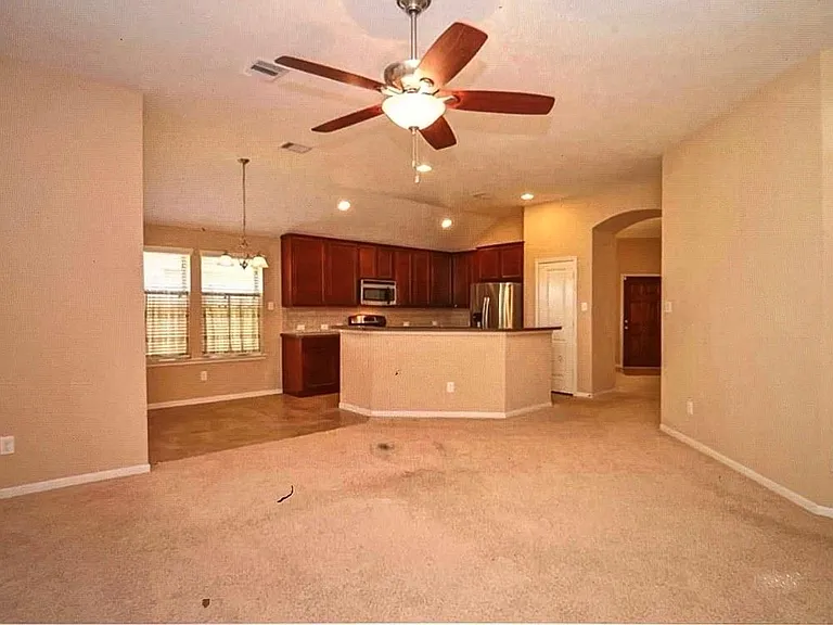 1707 Stieler Dr — Photo 8