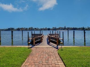 2207 Bay Blvd APT 205, Indian Rocks Beach, FL 33785