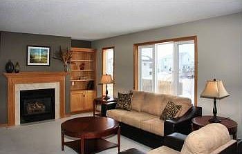4th image of 10617 Karston Ave NE
