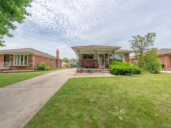 4442 McKinley St, Dearborn Heights, MI 48125
