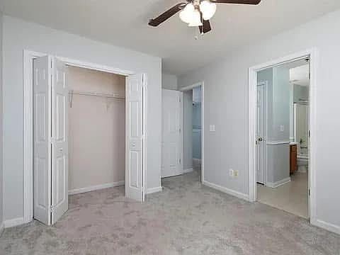 3rd image of 205 Cottonwood Creek Cir