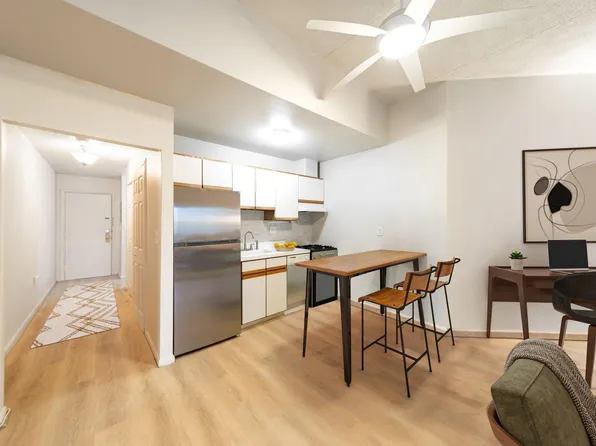 476 Monmouth Street image 7 of 16